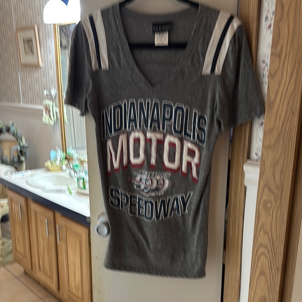 Gray Short Sleeve Tee with Shoulder Stripes lettering is official from event